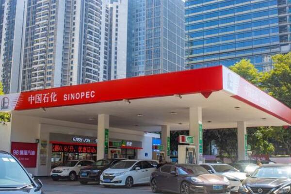 油價(jià)調(diào)整最新消息，2022年第一季度國內(nèi)油價(jià)迎來6連漲，創(chuàng)歷史新高